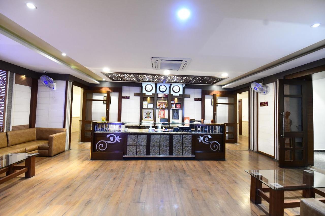 Hotel Jataka Inn Bodhgaya Bagian luar foto