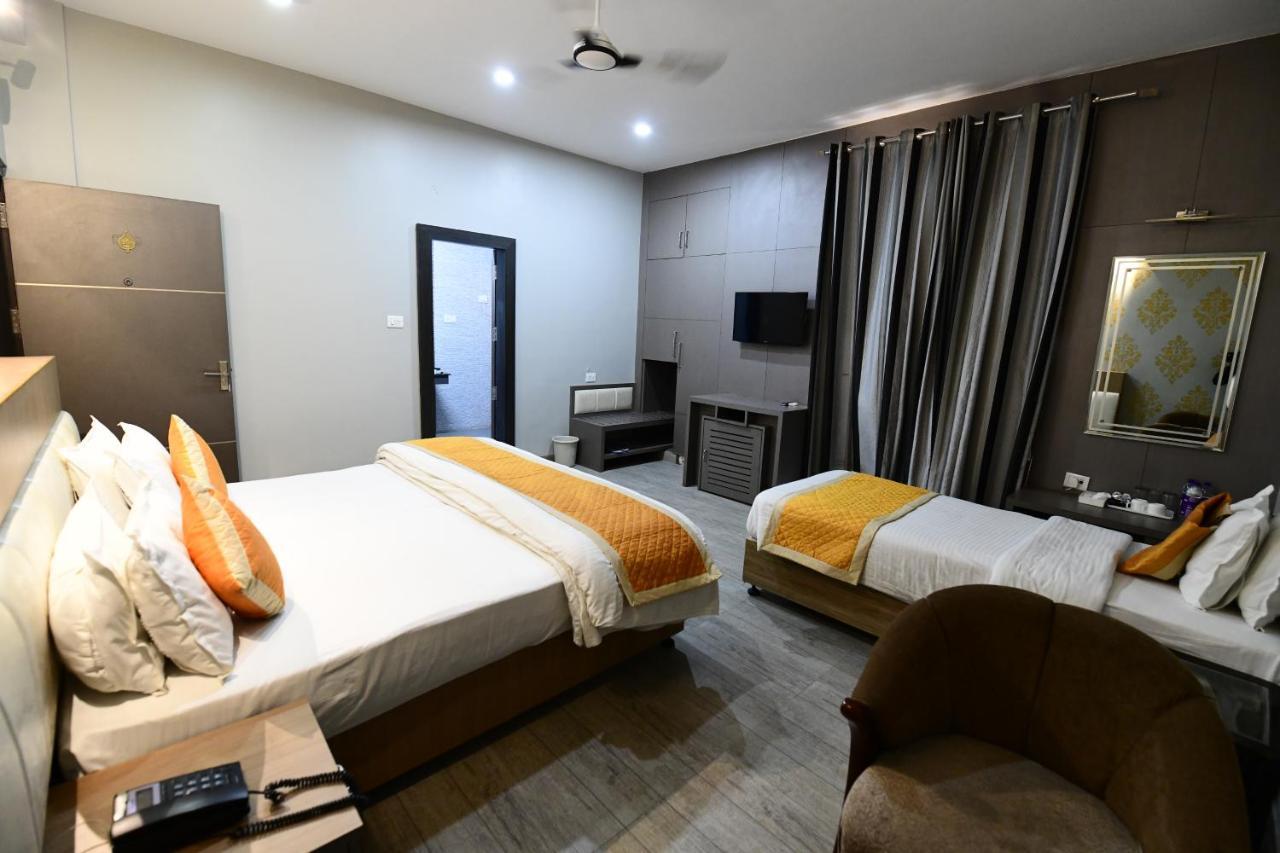 Hotel Jataka Inn Bodhgaya Bagian luar foto