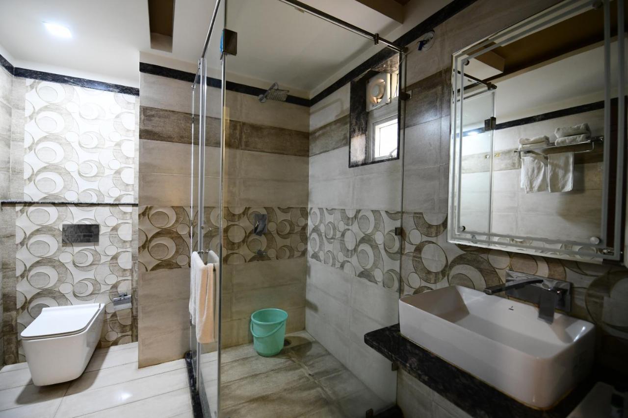Hotel Jataka Inn Bodhgaya Bagian luar foto