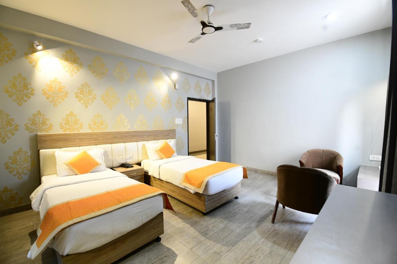 Hotel Jataka Inn Bodhgaya Bagian luar foto