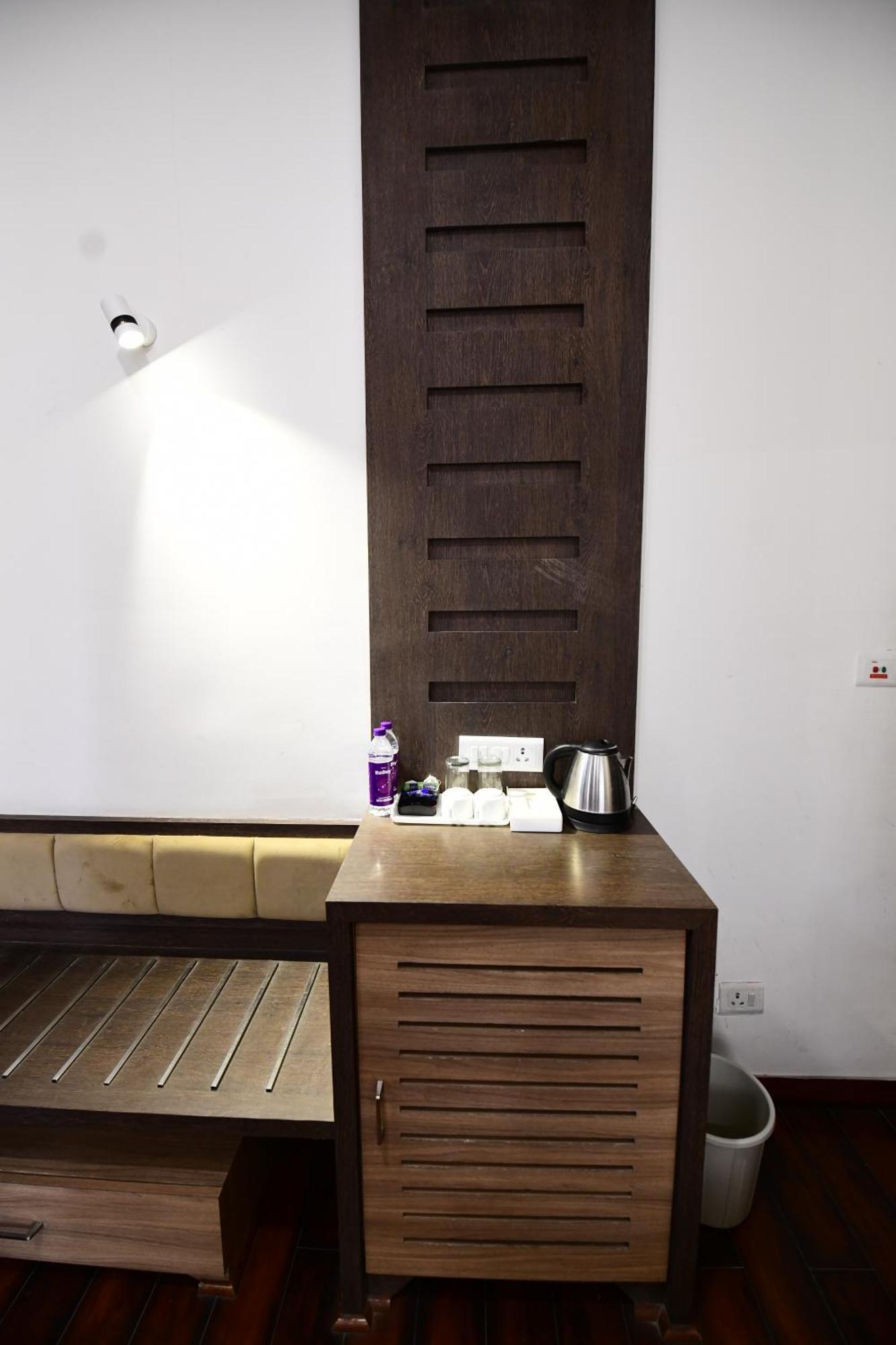 Hotel Jataka Inn Bodhgaya Bagian luar foto