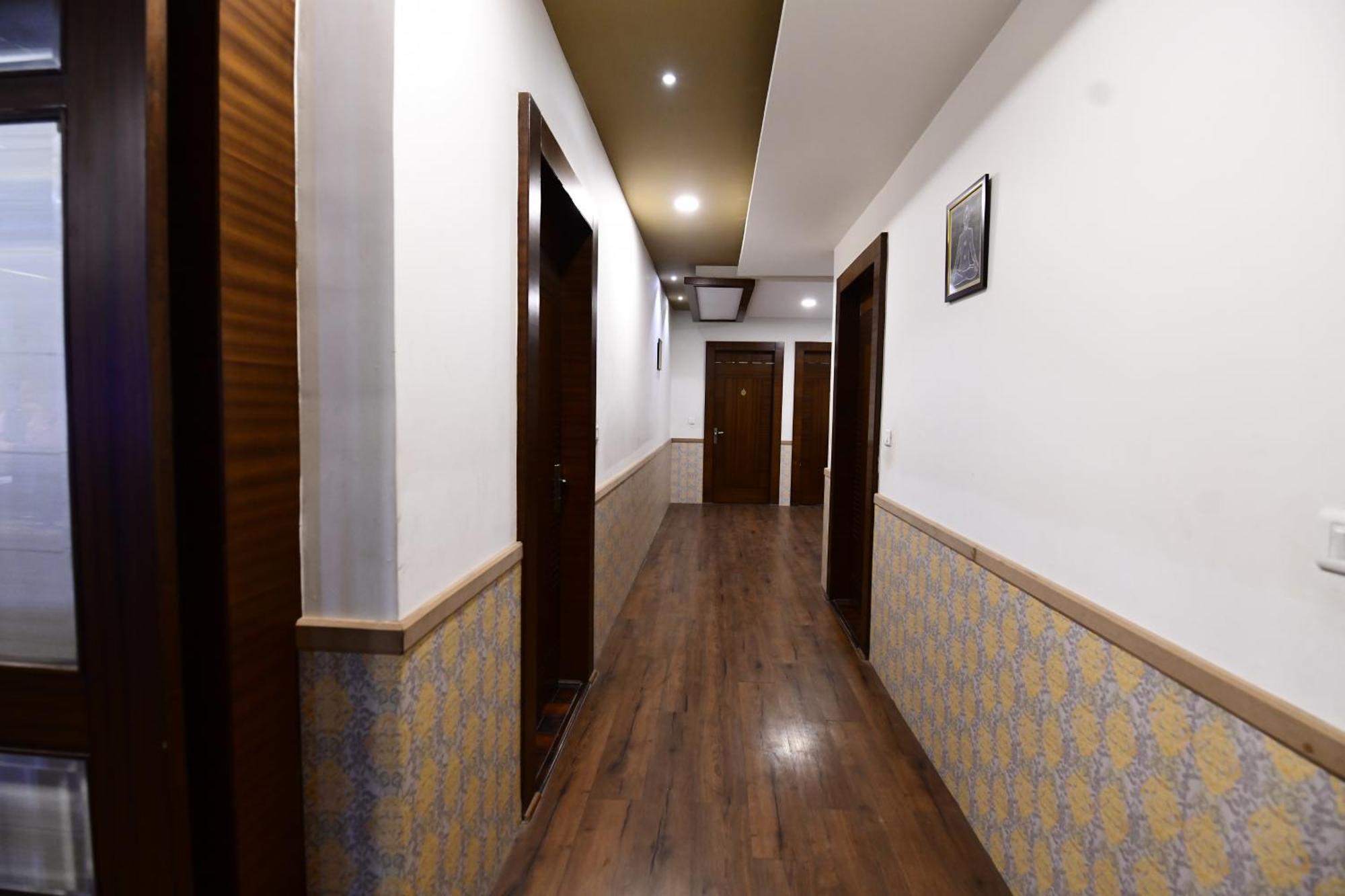 Hotel Jataka Inn Bodhgaya Bagian luar foto